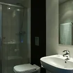 Hotel Genesis